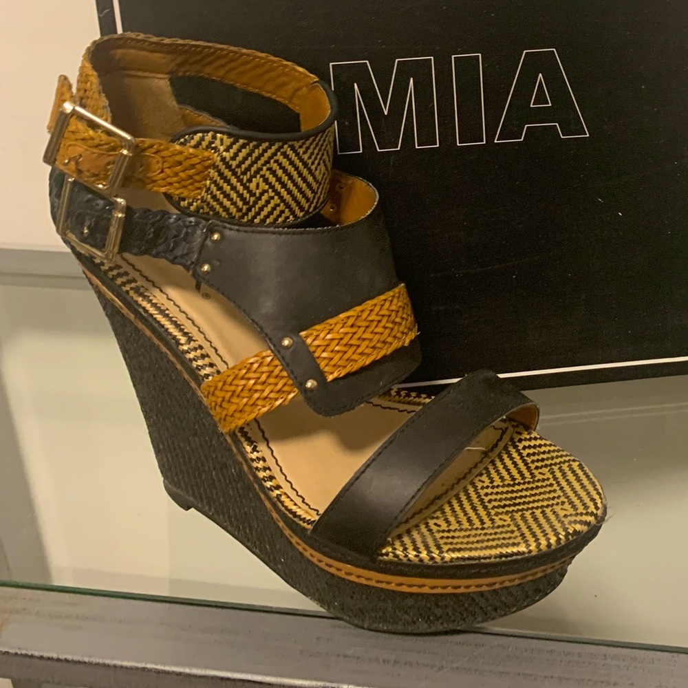 Rustic Wedge Sandles